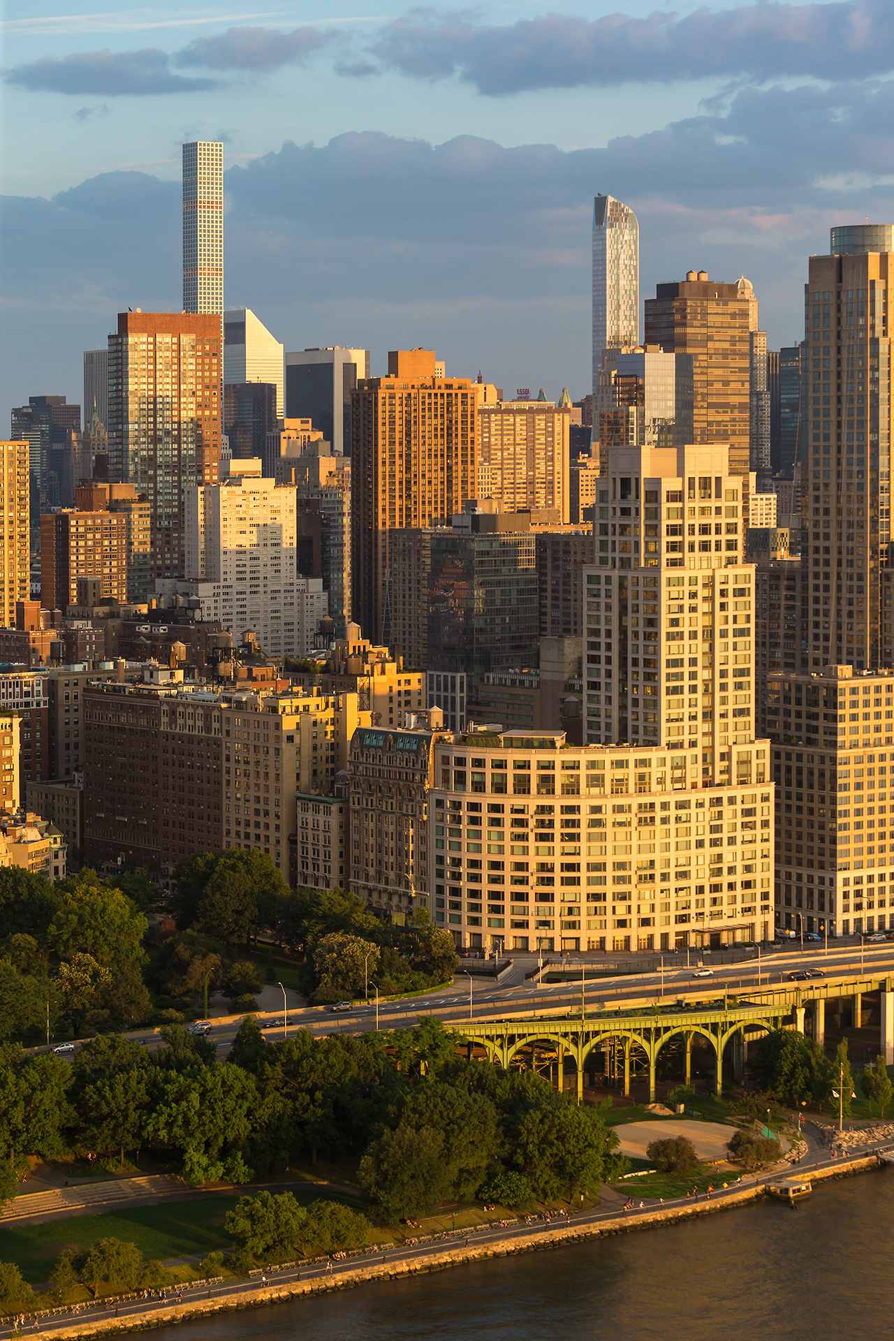 Sweeping Hudson Views